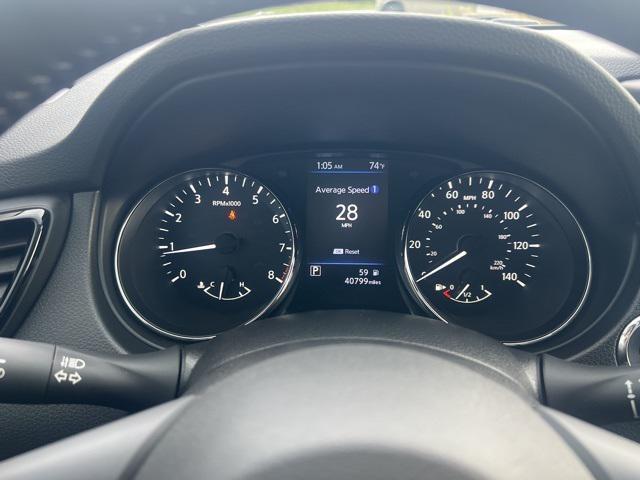 Photo of 2020 Magnetic Black Pearl Nissan Rogue Sport