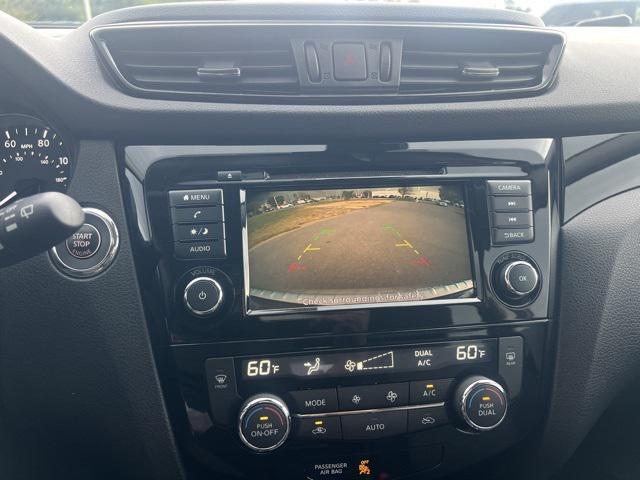 Photo of 2020 Magnetic Black Pearl Nissan Rogue Sport