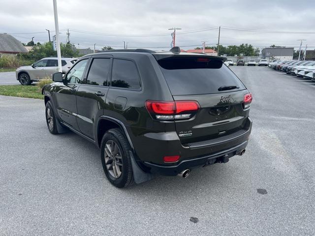 Photo of 2016 Recon Green Clearcoat Jeep Grand Cherokee