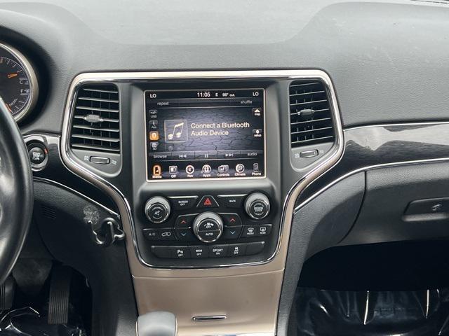 Photo of 2016 Recon Green Clearcoat Jeep Grand Cherokee