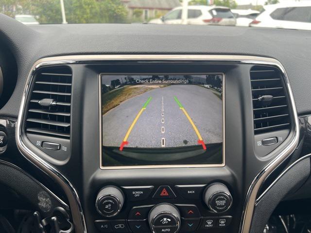 Photo of 2016 Recon Green Clearcoat Jeep Grand Cherokee