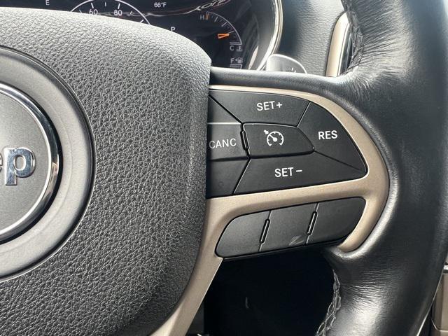 Photo of 2016 Recon Green Clearcoat Jeep Grand Cherokee