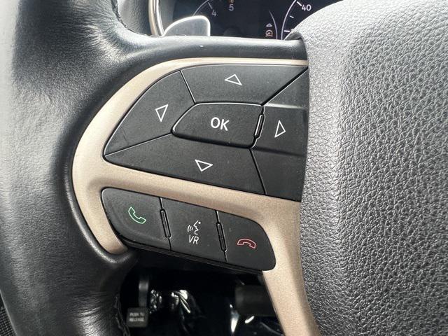 Photo of 2016 Recon Green Clearcoat Jeep Grand Cherokee