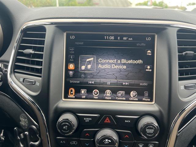 Photo of 2016 Recon Green Clearcoat Jeep Grand Cherokee