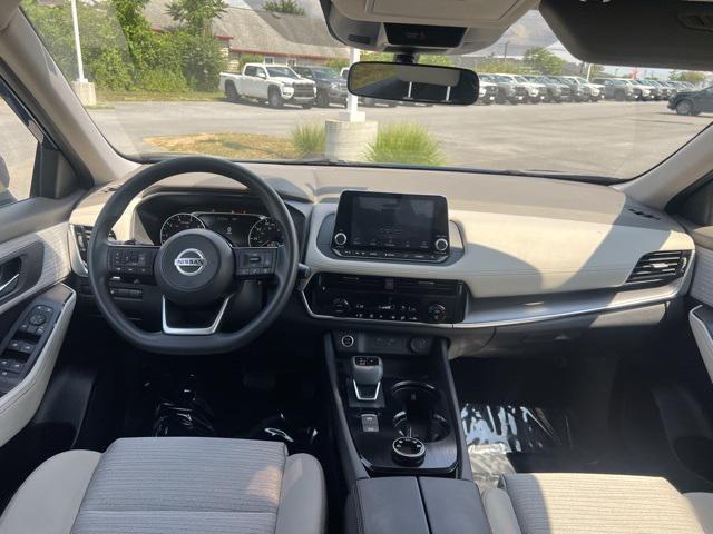 Photo of 2021 Caspian Blue Metallic Nissan Rogue