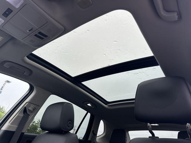 Photo of 2020 Ebony Twilight Metallic Buick Envision