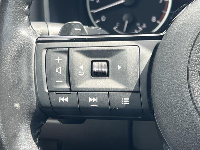 Photo of 2023 Super Black Nissan Rogue