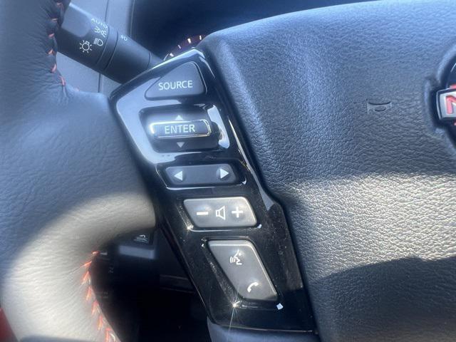 Photo of 2025 Glacier White Nissan Frontier