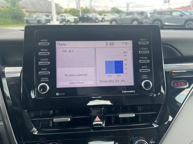 Photo of 2022 Celestial Silver Metallic Toyota Camry