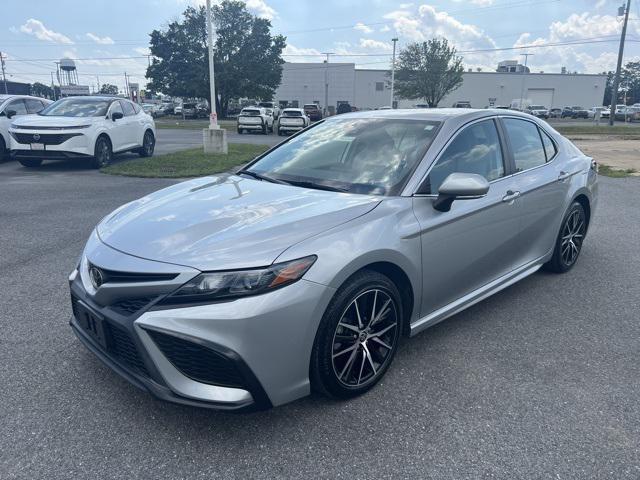 Photo of 2022 Celestial Silver Metallic Toyota Camry