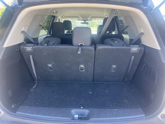 Photo of 2024 Gun Metallic Nissan Pathfinder