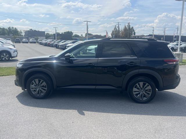 Photo of 2025 Super Black Nissan Pathfinder