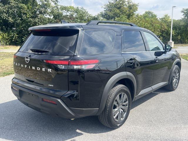 Photo of 2025 Super Black Nissan Pathfinder