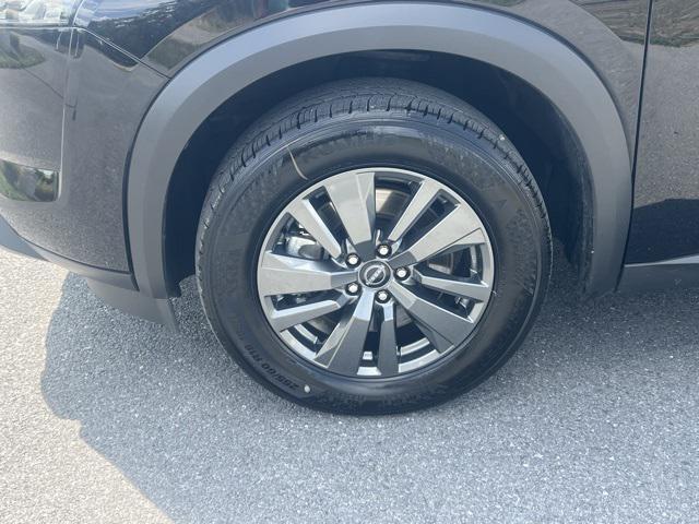Photo of 2025 Super Black Nissan Pathfinder
