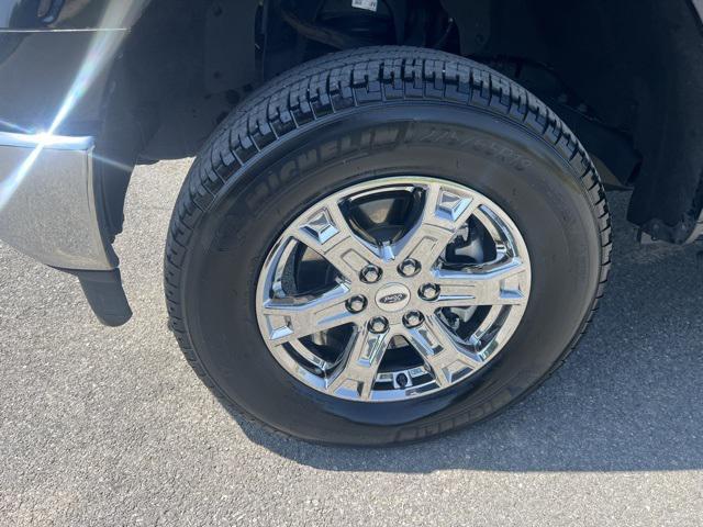 Photo of 2022 Blue Metallic Ford F-150