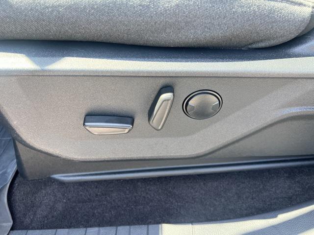 Photo of 2022 Blue Metallic Ford F-150