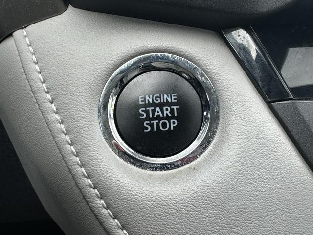 Photo of 2017 Black Toyota RAV4