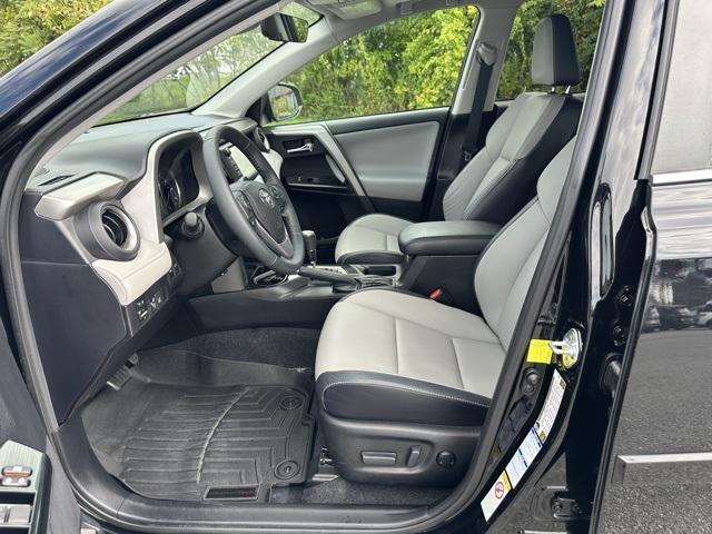 Photo of 2017 Black Toyota RAV4