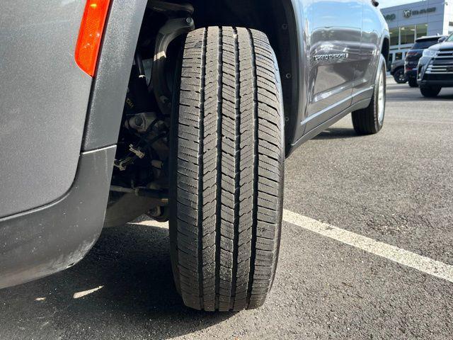 Photo of 2022 Baltic Gray Metallic Clearcoat Jeep Grand Cherokee
