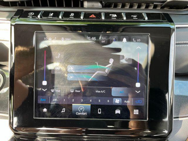 Photo of 2022 Baltic Gray Metallic Clearcoat Jeep Grand Cherokee