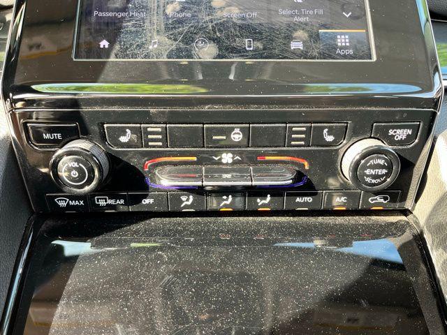 Photo of 2022 Baltic Gray Metallic Clearcoat Jeep Grand Cherokee
