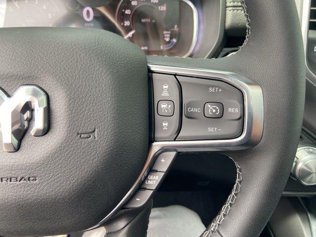 Photo of 2025 Granite Crystal Metallic Clearcoat RAM 1500