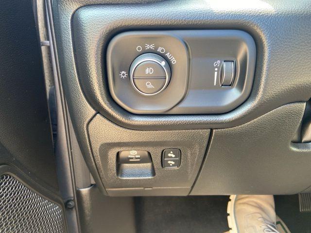 Photo of 2022 Billet Silver Metallic Clearcoat RAM 1500