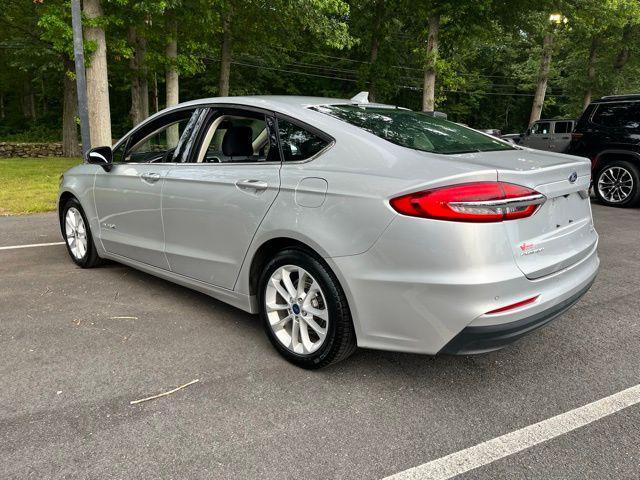 Photo of 2019 Ingot Silver Ford Fusion Hybrid