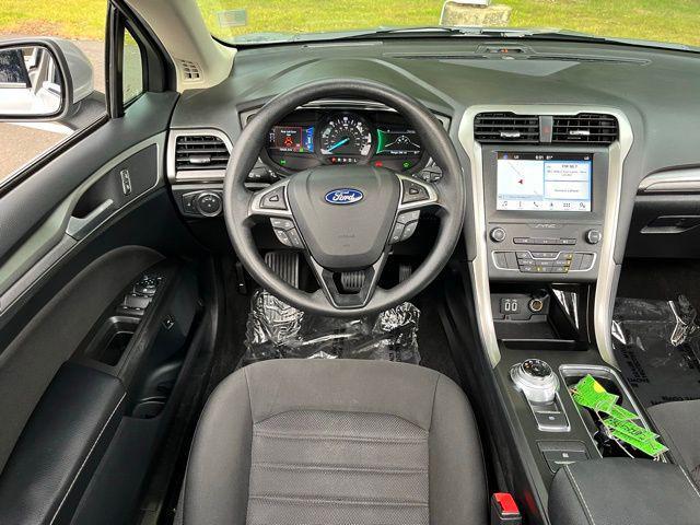 Photo of 2019 Ingot Silver Ford Fusion Hybrid