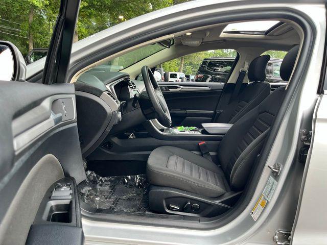 Photo of 2019 Ingot Silver Ford Fusion Hybrid