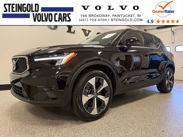 Photo of 2025 Onyx Black Volvo XC40