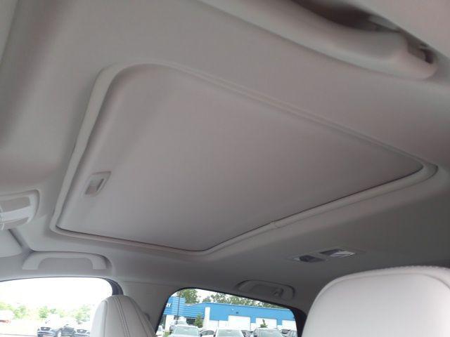 Photo of 2025 White Metallic Mazda CX-5