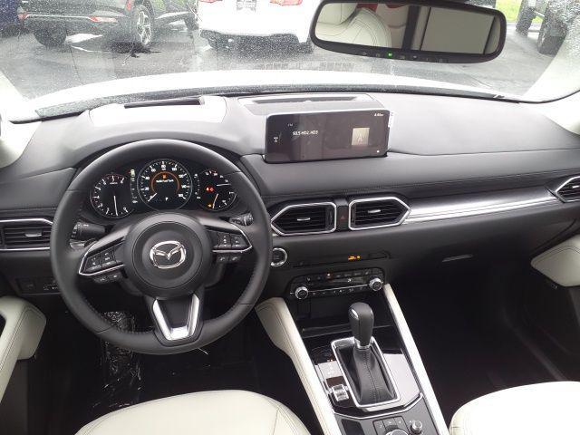 Photo of 2025 White Metallic Mazda CX-5