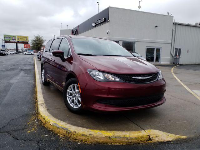 2022 Chrysler Voyager