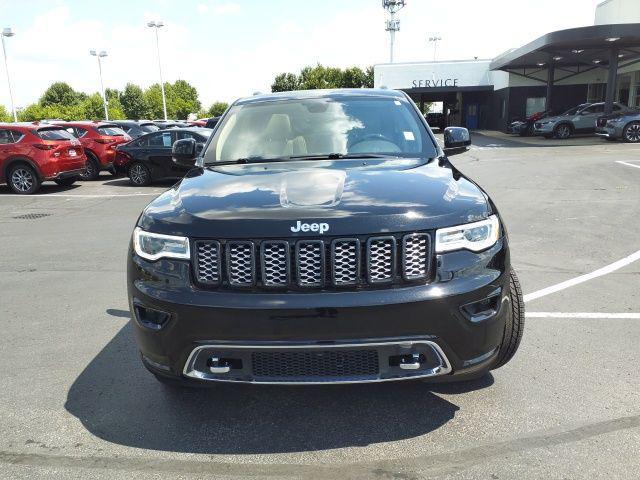 Photo of 2020 Diamond Black Crystal Pearlcoat Jeep Grand Cherokee