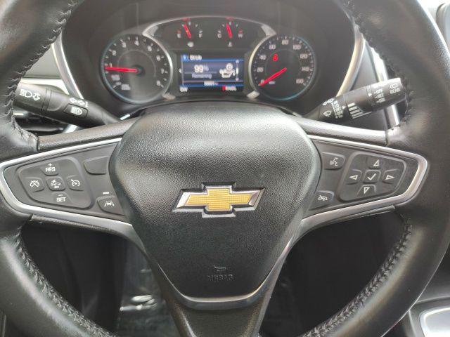 Photo of 2022 Silver Ice Metallic Chevrolet Equinox