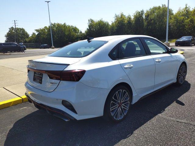 Photo of 2022 Snow White Pearl Kia Forte