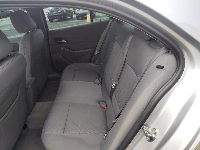 Photo of 2015 Silver Ice Metallic Chevrolet Malibu