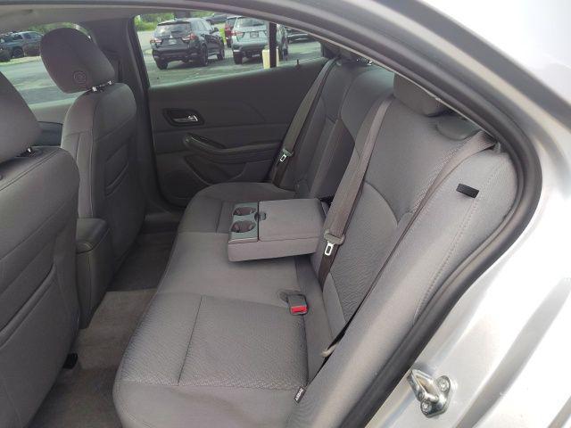 Photo of 2015 Silver Ice Metallic Chevrolet Malibu