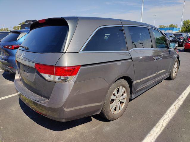 Photo of 2014 Alabaster Silver Metallic Honda Odyssey