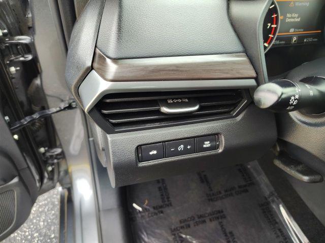 Photo of 2024 Gun Metallic Nissan Altima