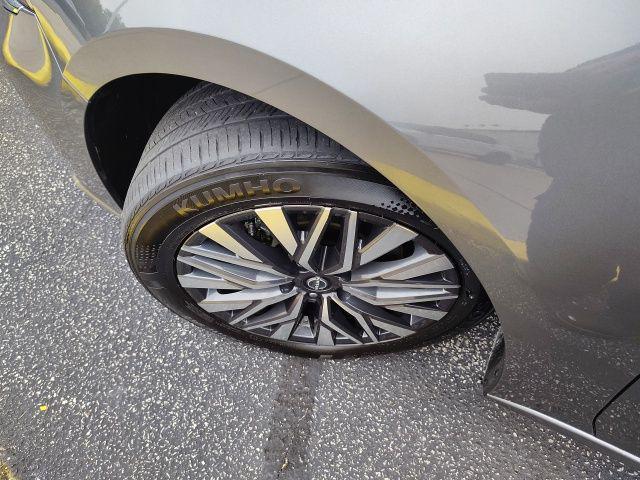 Photo of 2024 Gun Metallic Nissan Altima