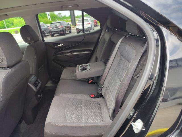 Photo of 2022 Mosaic Black Metallic Chevrolet Equinox