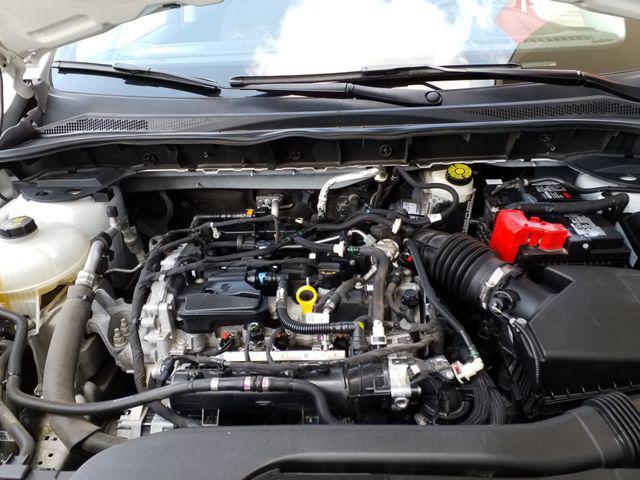 Photo of 2022 Oxford White Ford Escape