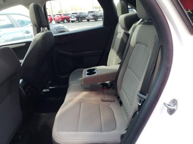 Photo of 2022 Oxford White Ford Escape