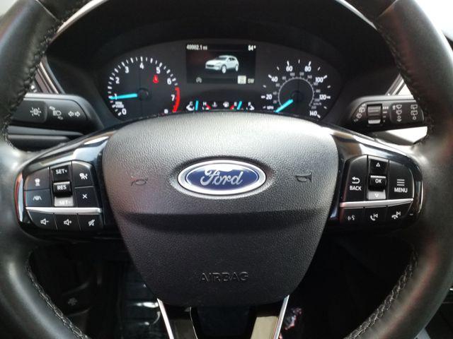Photo of 2022 Oxford White Ford Escape