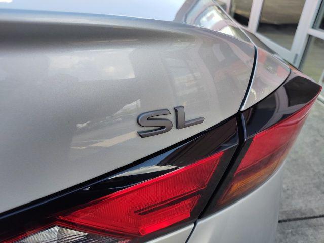 Photo of 2023 Brilliant Silver Metallic Nissan Altima