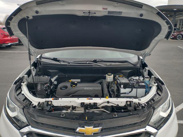 Photo of 2018 Summit White Chevrolet Equinox