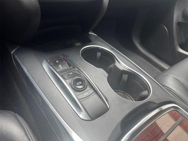 Photo of 2016 Lunar Silver Metallic Acura MDX