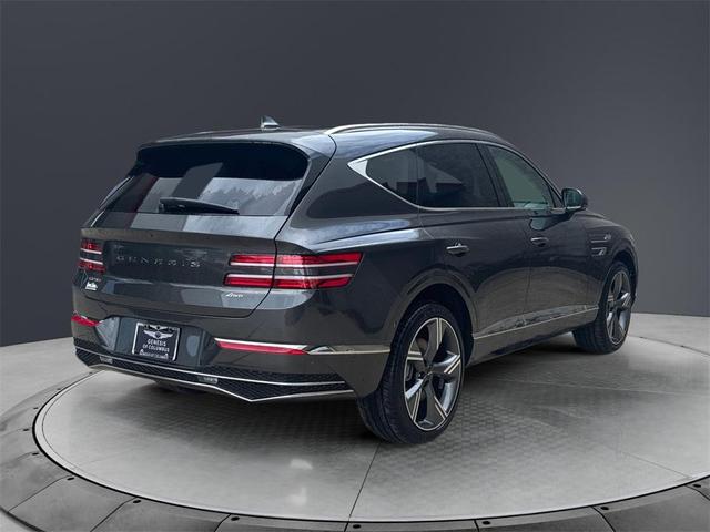 Photo of 2025 Makalu Gray Genesis GV80